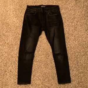 Men’s Zara Cropped Jeans with Knee Rips